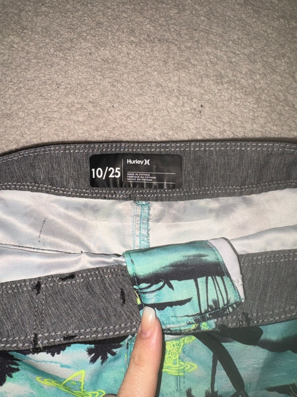 Hurley Boys Shark & Palm Print Board Shorts - Size 10 - Picture 3 of 3